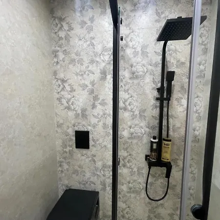 Agora Luxury 9 لوتراكي