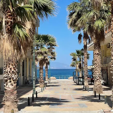 Agora Luxury 9 * لوتراكي